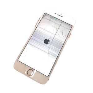 スマートフォン本体iPhone7 画面割れ　ジャンク